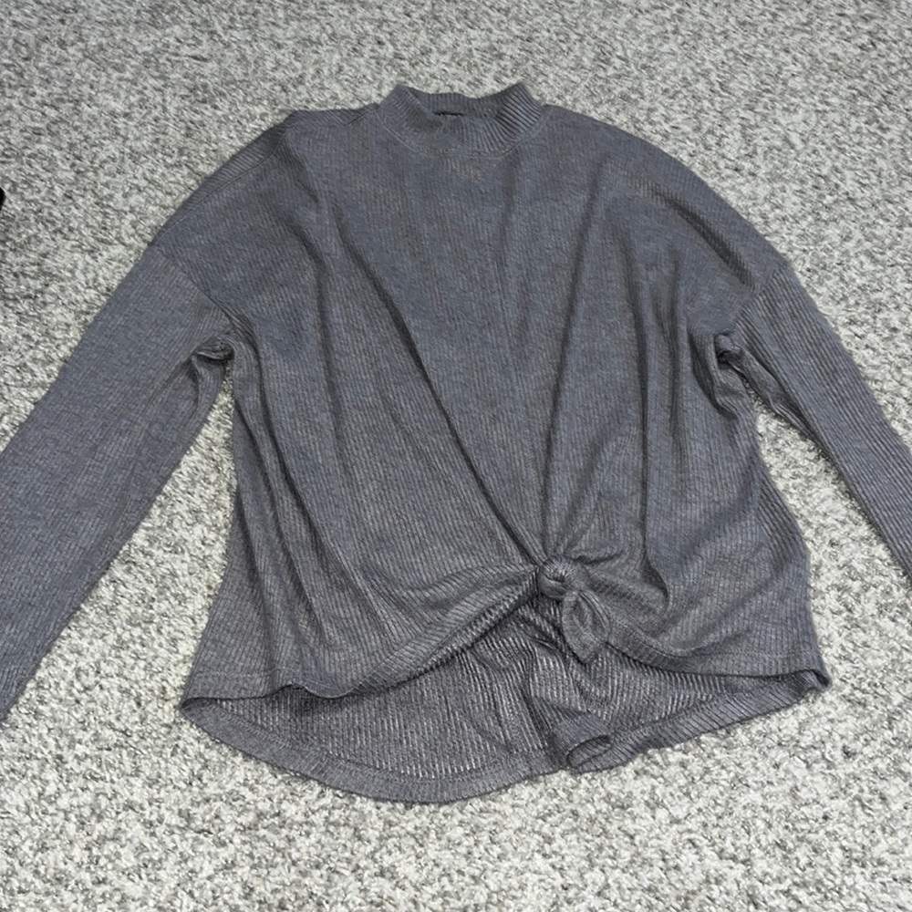 Greyish/purple turtle neck